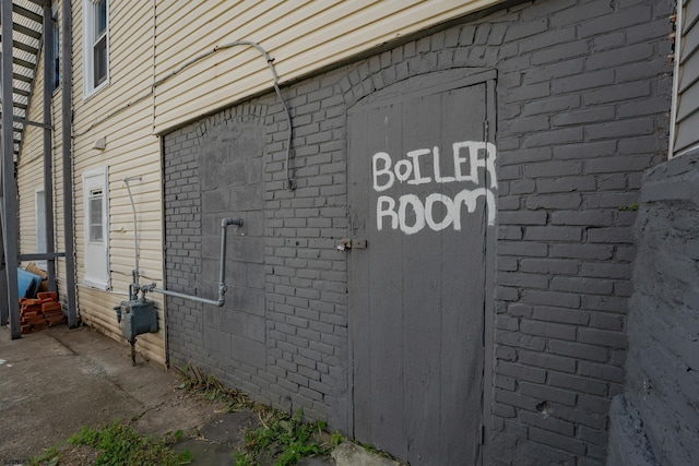 32 N Florida Ave, Atlantic City, NJ 08401 - view of side of property featuring brick siding