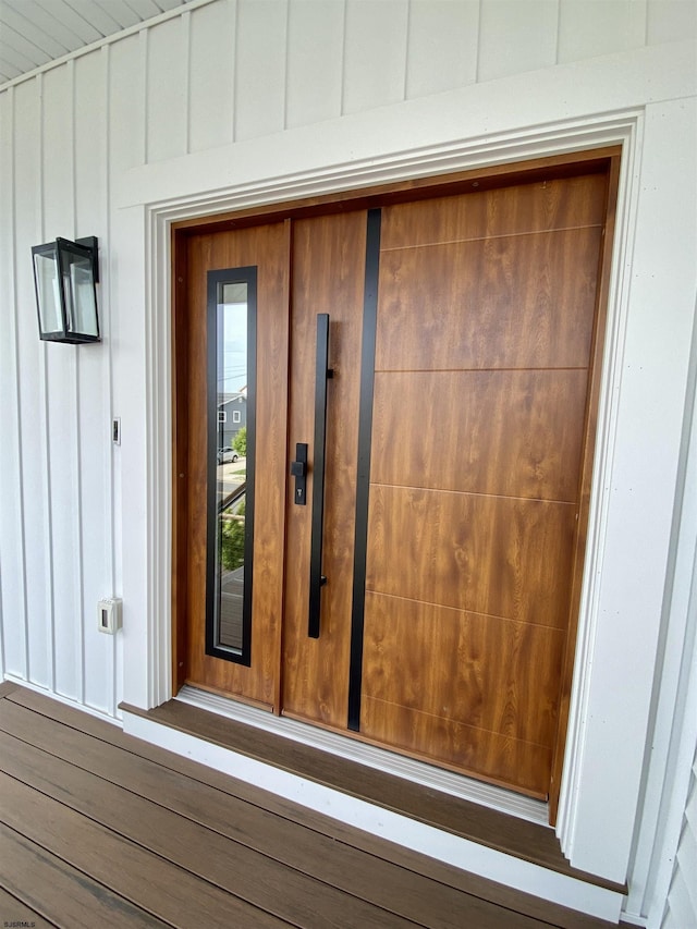 116 Bayshore Ave, Brigantine, NJ 08203 - property entrance featuring board and batten siding