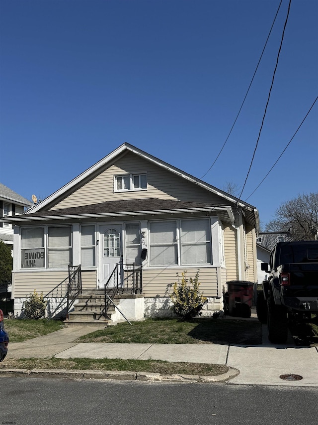 224 Linden Ave, Pleasantville, NJ 08232 - view of front of home with entry steps