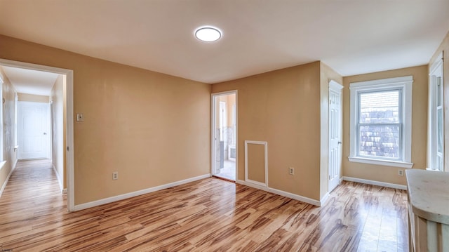 25 N Aberdeen Pl, Atlantic City, NJ 08401 - spare room featuring light wood-style flooring and baseboards