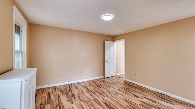 25 N Aberdeen Pl, Atlantic City, NJ 08401 - spare room with light wood-style floors and baseboards