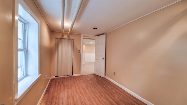 25 N Aberdeen Pl, Atlantic City, NJ 08401 - unfurnished room with light wood finished floors, baseboards, and recessed lighting