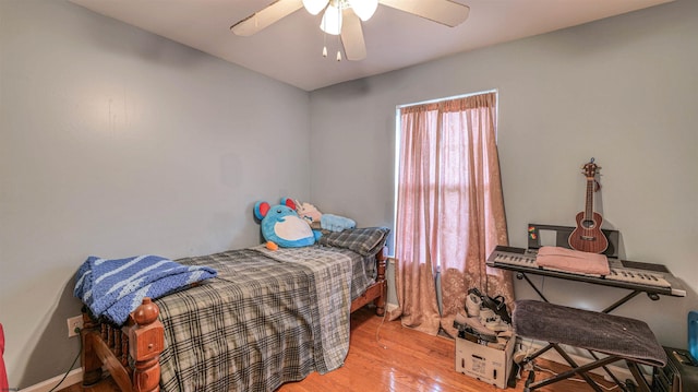 921 Navajo Ave, Absecon, NJ 08201 - bedroom featuring wood finished floors and a ceiling fan