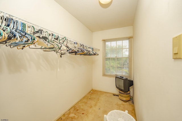 19 Clipper Ct, Atlantic City, NJ 08401 - walk in closet featuring light carpet