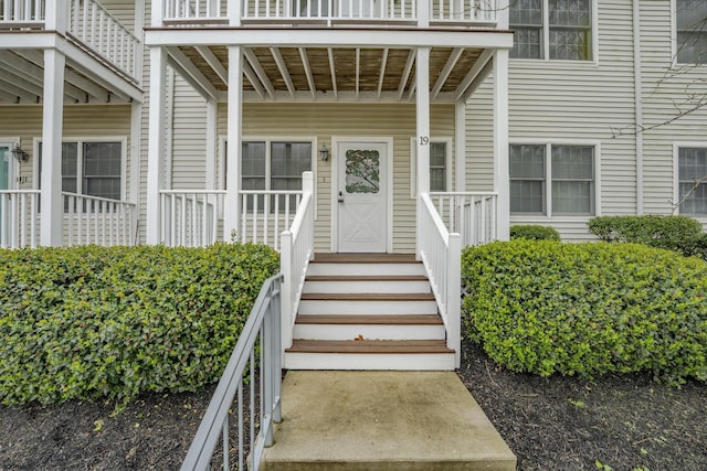 19 Clipper Ct, Atlantic City, NJ 08401 - entrance to property with a porch