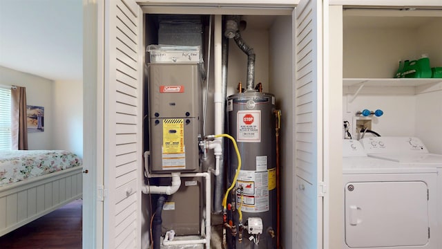 11 Cherokee Dr Unit 206, Galloway Township, NJ 08205 - utilities featuring washer / dryer and water heater
