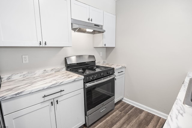 700 N Franklin Blvd Unit 1003, Pleasantville, NJ 08232 - kitchen featuring stainless steel range with gas stovetop, under cabinet range hood, white cabinetry, dark wood-style flooring, and baseboards