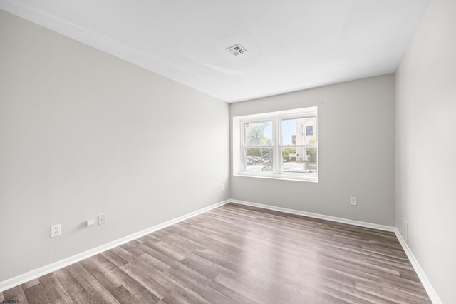 700 N Franklin Blvd Unit 1003, Pleasantville, NJ 08232 - unfurnished room with wood finished floors and baseboards