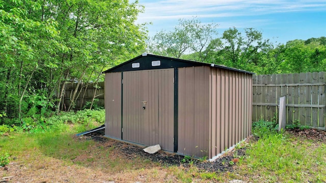 82 Robert Best Rd, Egg Harbor Township, NJ 08234 - view of shed with a fenced backyard