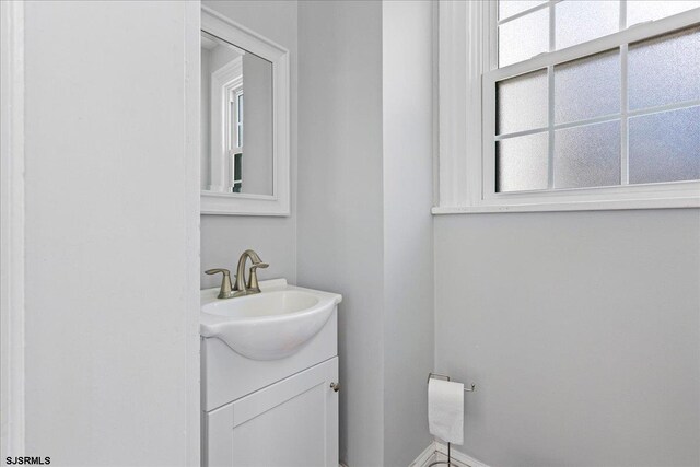 103 S Austin Ave, Ventnor, NJ 08406 - bathroom with vanity and baseboards