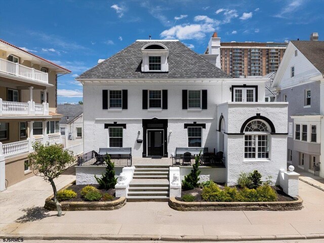 103 S Austin Ave, Ventnor, NJ 08406 - view of front of home featuring a porch and stucco siding