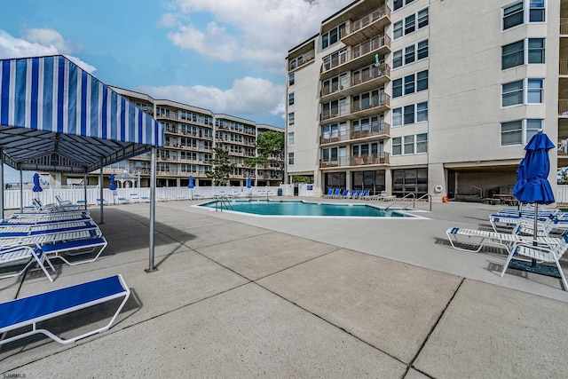 500 Bay Ave Unit 404South, Ocean City, NJ 08226 - community pool with a patio area