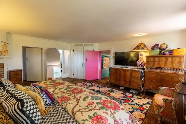 622 Central Ave, Linwood, NJ 08221 - bedroom featuring dark wood-type flooring and arched walkways
