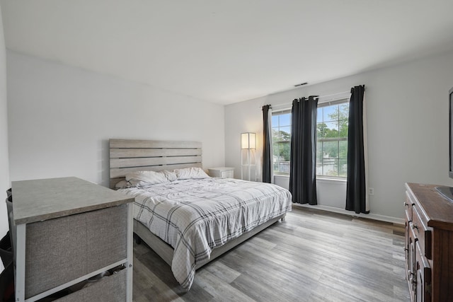 101 Sycamore Ave, Egg Harbor Township, NJ 08234 - bedroom with light wood-type flooring and baseboards