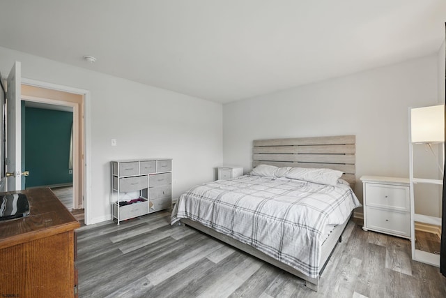101 Sycamore Ave, Egg Harbor Township, NJ 08234 - bedroom featuring wood finished floors and baseboards