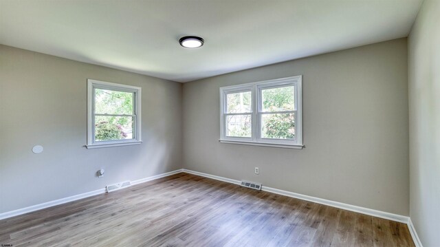 11 Carann Ln, Egg Harbor Township, NJ 08234 - unfurnished room featuring baseboards and wood finished floors