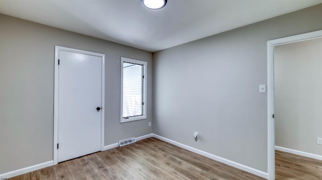 11 Carann Ln, Egg Harbor Township, NJ 08234 - unfurnished bedroom with light wood finished floors and baseboards