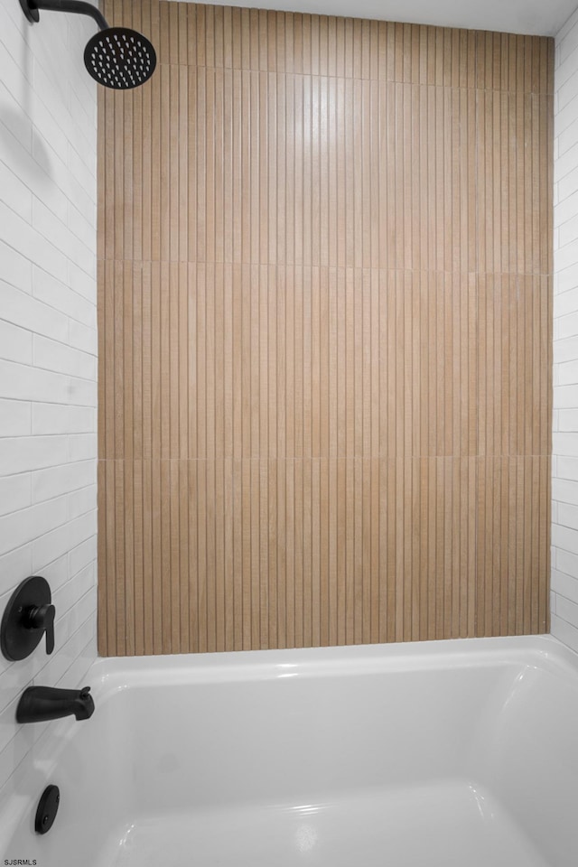 118 Colwick Dr, Somers Point, NJ 08244 - bathroom featuring washtub / shower combination