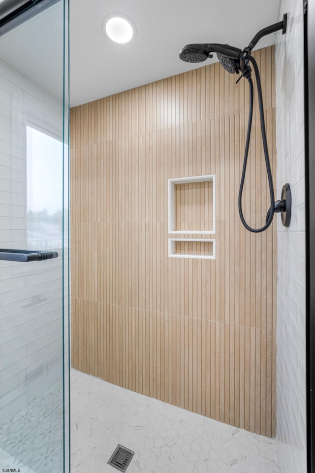 118 Colwick Dr, Somers Point, NJ 08244 - full bath with a shower stall