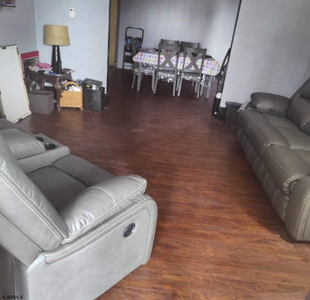 406 W Washington Ave, Pleasantville, NJ 08232 - living room with wood finished floors