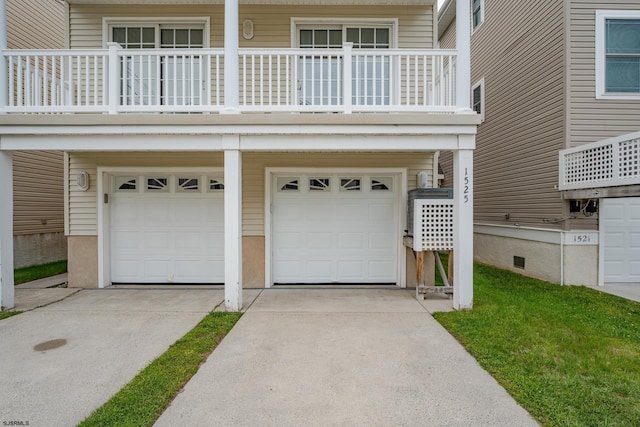 1525 Asbury Ave Unit B, Ocean City, NJ 08226 - garage with driveway
