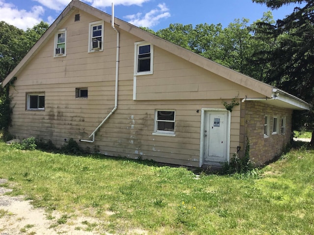 527 E Jimmie Leeds Rd, Galloway Township, NJ 08205 - back of property with a lawn
