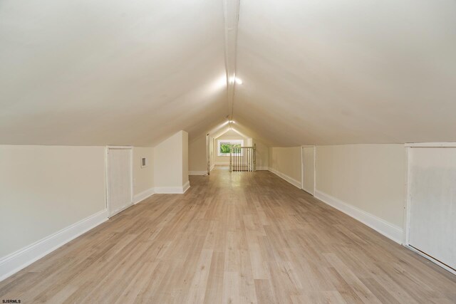 1013 New Rd, Northfield, NJ 08225 - bonus room featuring vaulted ceiling, light wood-style flooring, and baseboards