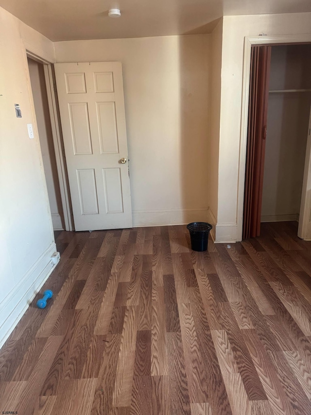 118 N Morris Ave, Atlantic City, NJ 08401 - unfurnished bedroom with wood finished floors and baseboards