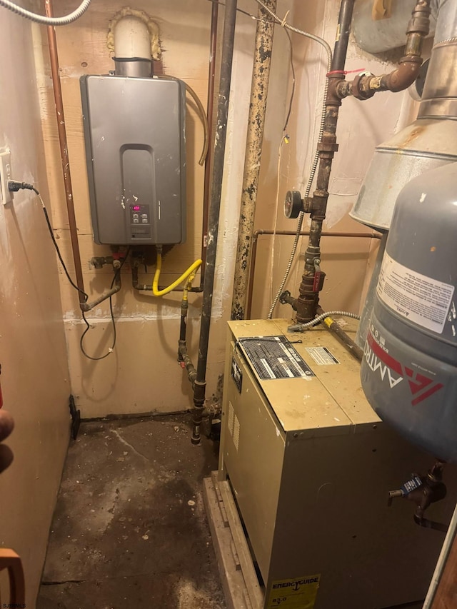 118 N Morris Ave, Atlantic City, NJ 08401 - utility room with tankless water heater