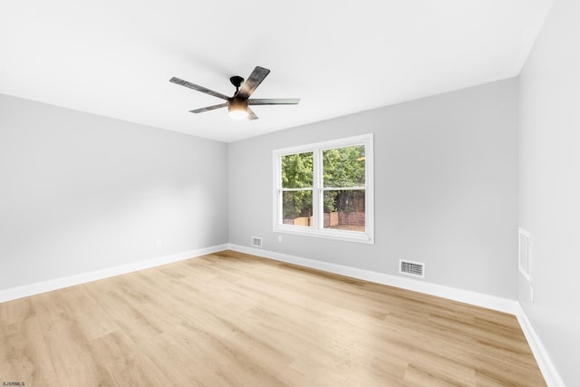 243 Wintergreen Ln, Penns Grove Borough, NJ 08069 - spare room with light wood finished floors and a ceiling fan