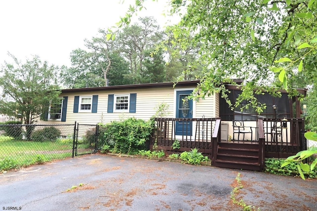 5924 Cedarcroft Dr, Mays Landing, NJ 08330 - view of front facade featuring a gate