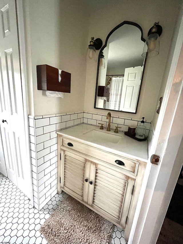 5924 Cedarcroft Dr, Mays Landing, NJ 08330 - full bathroom featuring tile walls, vanity, tile patterned flooring, and wainscoting