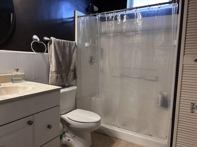 215 N Dorset, Ventnor Heights, NJ 08406 - full bathroom with a shower with curtain, vanity, and tile patterned floors