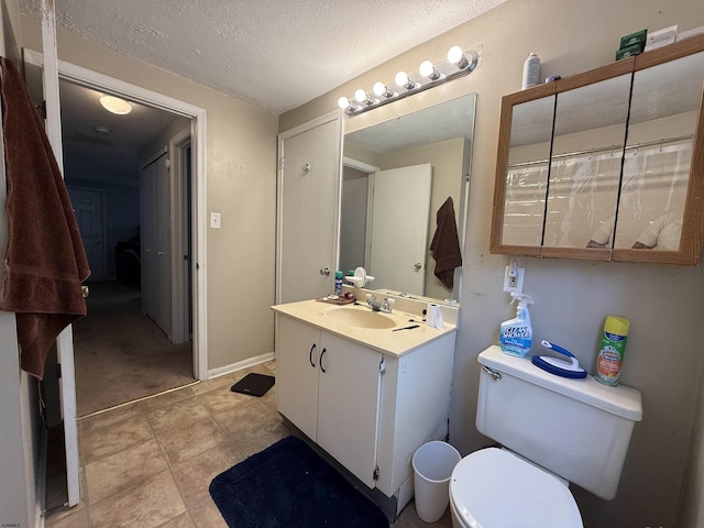 78 Pheasant Meadow Dr Unit 67, Galloway Township, NJ 08205 - full bath with vanity, a textured ceiling, and a shower with curtain
