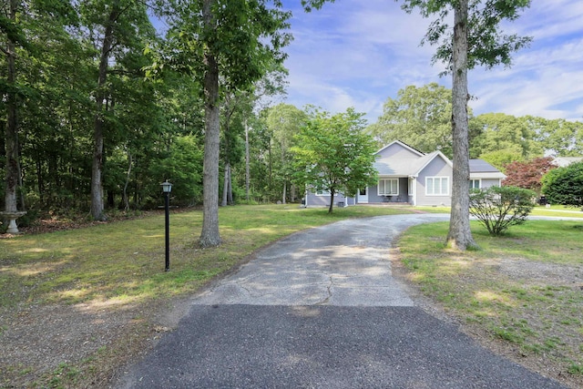 106 Hillside Ave, Absecon, NJ 08201 - view of front facade with asphalt driveway and a front lawn