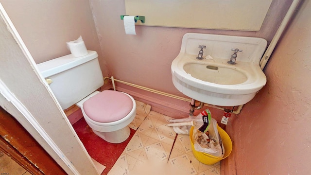 717 Wabash Ave, Atlantic City, NJ 08401 - half bathroom with toilet