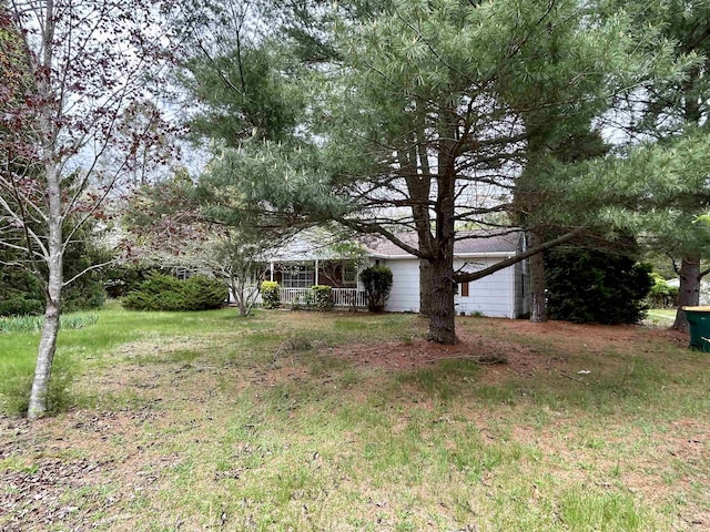 733 W Duerer St, Galloway Township, NJ 08215 - view of yard with covered porch