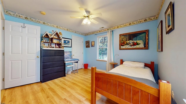 104 Locust Ave, Egg Harbor Township, NJ 08234 - bedroom with light wood finished floors and a ceiling fan