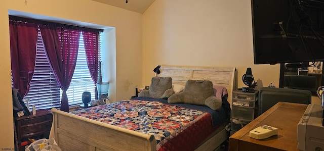 192 Exton Rd, Somers Point, NJ 08244 - bedroom with lofted ceiling