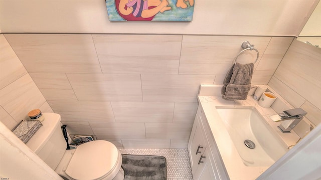 5000 Boardwalk Unit 107, Ventnor, NJ 08406 - half bath featuring tile walls and vanity