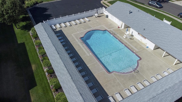417 Albacore Ln, Brigantine, NJ 08203 - community pool with a patio area