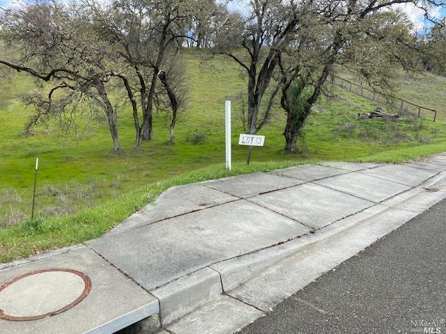 Listing photo 2 for 471 Tehuacan Rd, Ukiah CA 95482