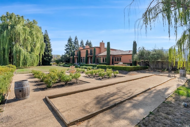 view of front of property