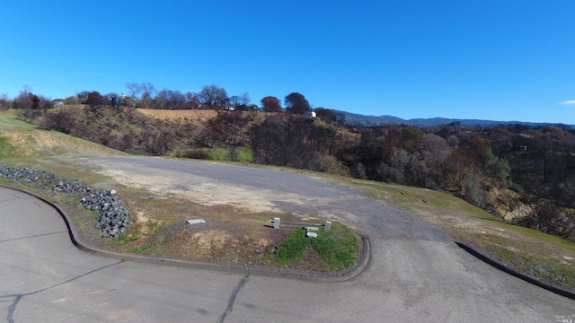 Listing photo 2 for 751 Rubicon Ct, Ukiah CA 95482