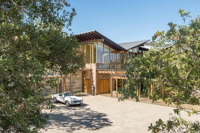 2181 N 3rd Ave, Napa, CA 94558 - exterior space with a balcony