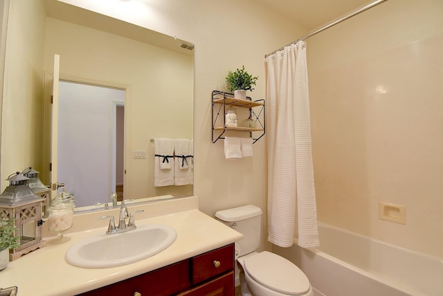 full bathroom featuring shower / tub combo, toilet, and oversized vanity