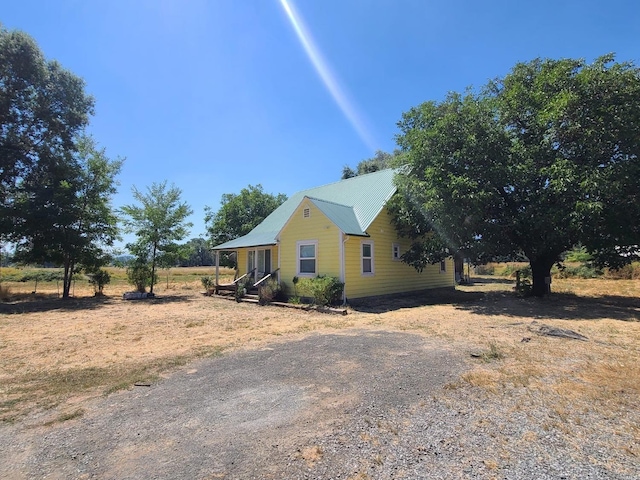 view of home's exterior