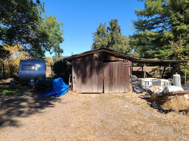 view of outbuilding