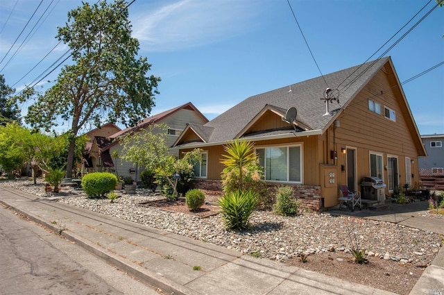 view of front of house featuring a patio