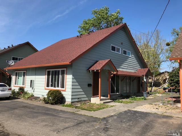 1109 Evans Dr, Santa Rosa, CA 95405 - view of front of house